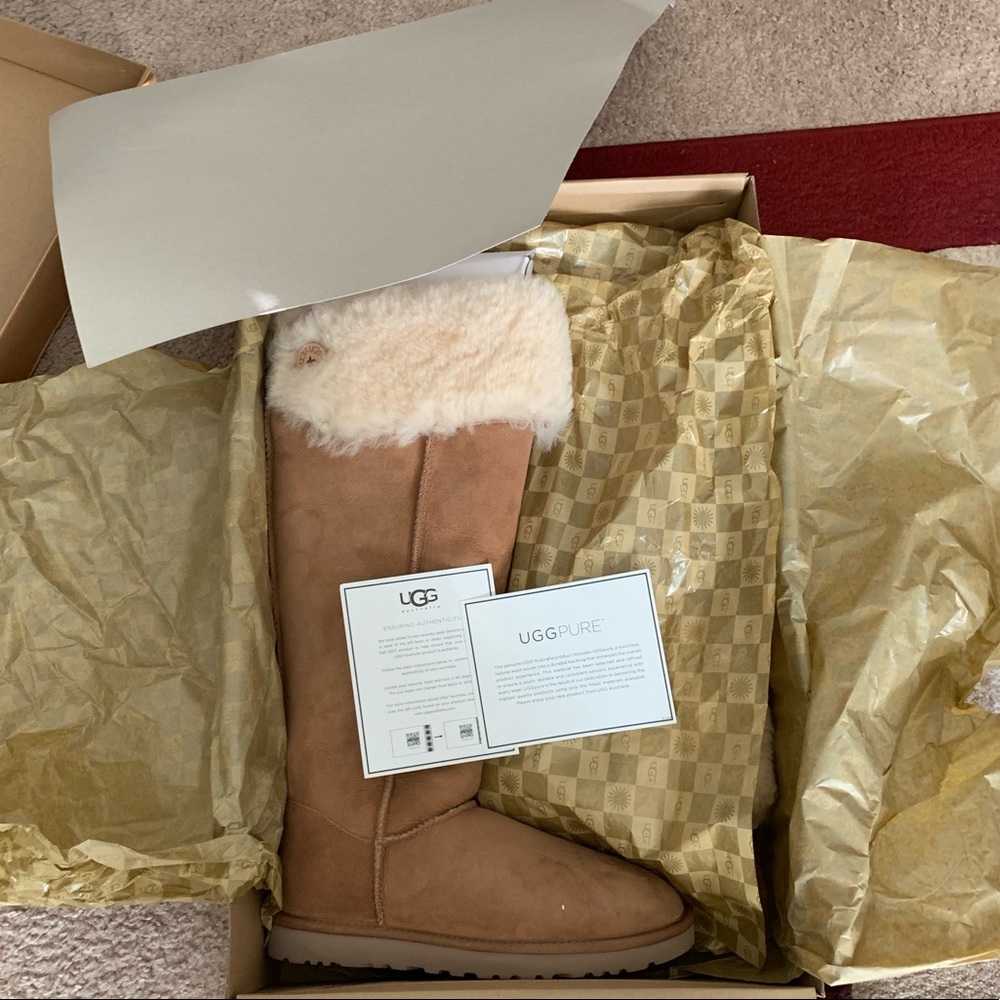 Over The Knew Bailey Button Ugg